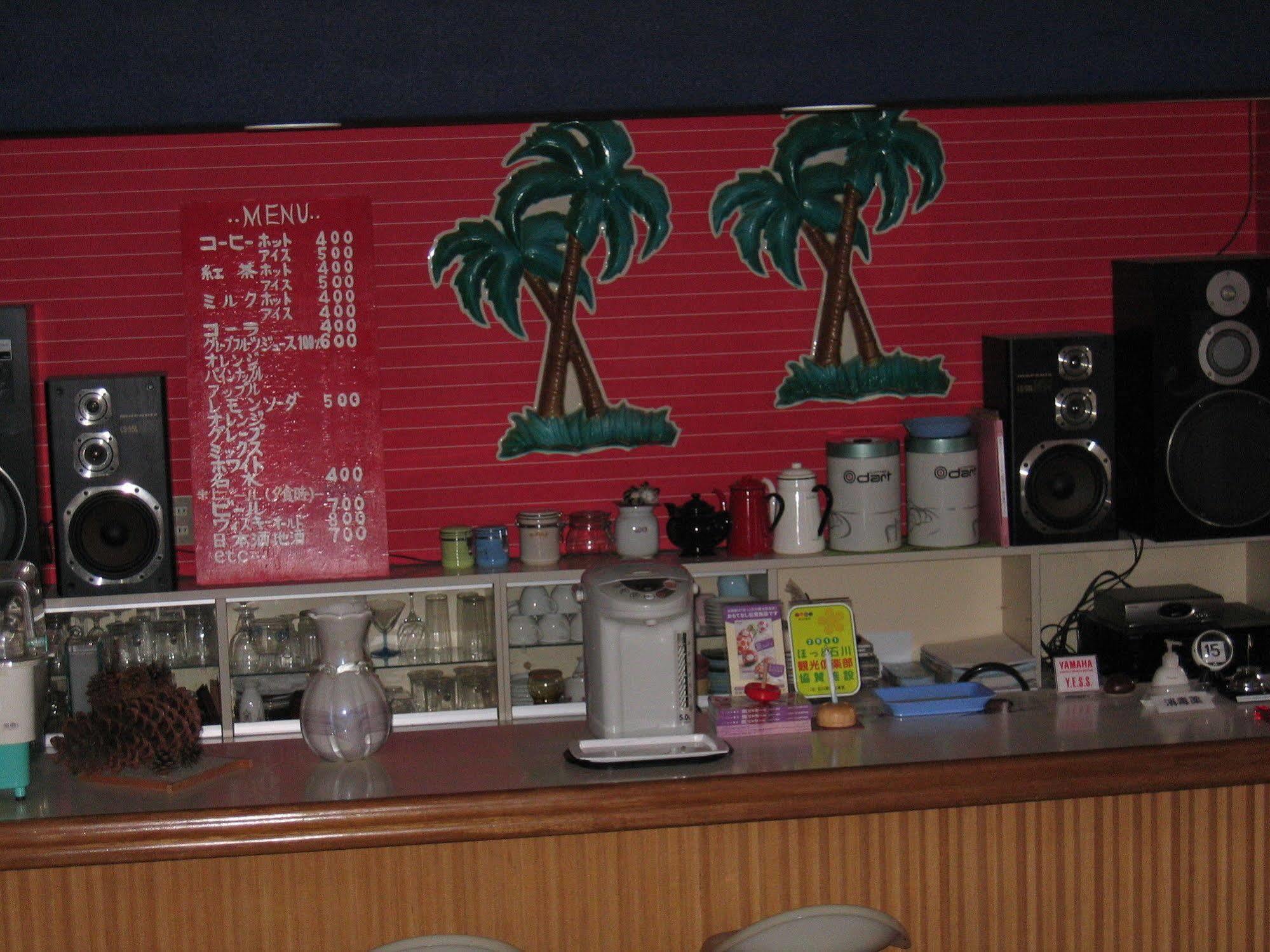 Pension Croissant Wajima Buitenkant foto